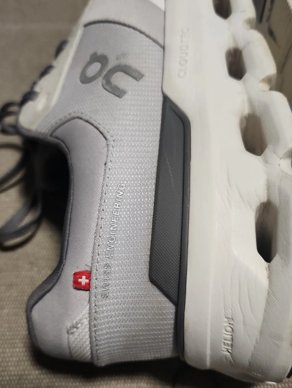 On Running Men's CloudRunner Cloudtec Gray/White Athletic Shoes, Size 12